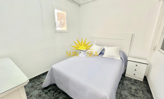Long Term Rental - Apartment - Torrevieja - Playa de los Locos