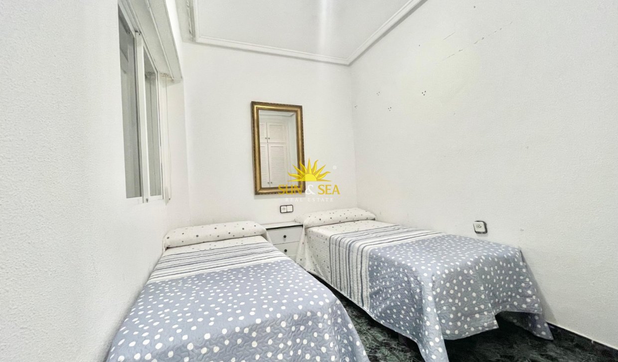 Long Term Rental - Apartment - Torrevieja - Playa de los Locos