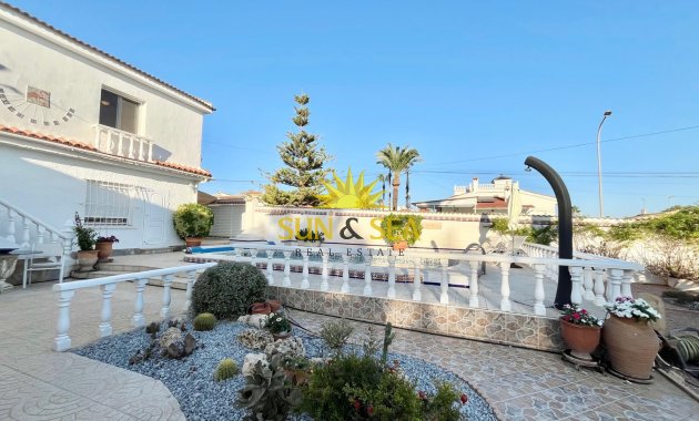 Resale - Villa - Ciudad quesada