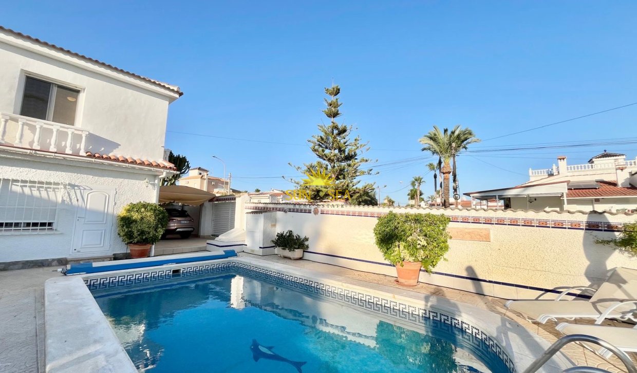 Resale - Villa - Ciudad quesada