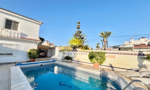 Resale - Villa - Ciudad quesada