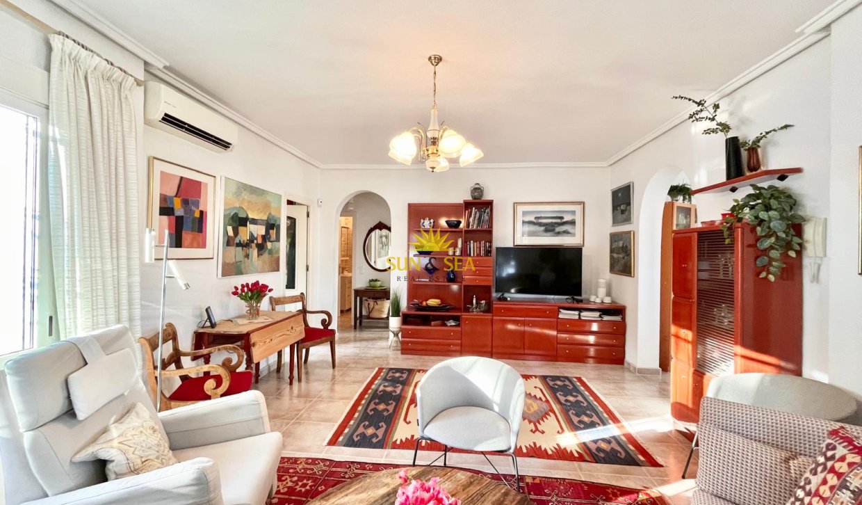 Resale - Villa - Ciudad quesada