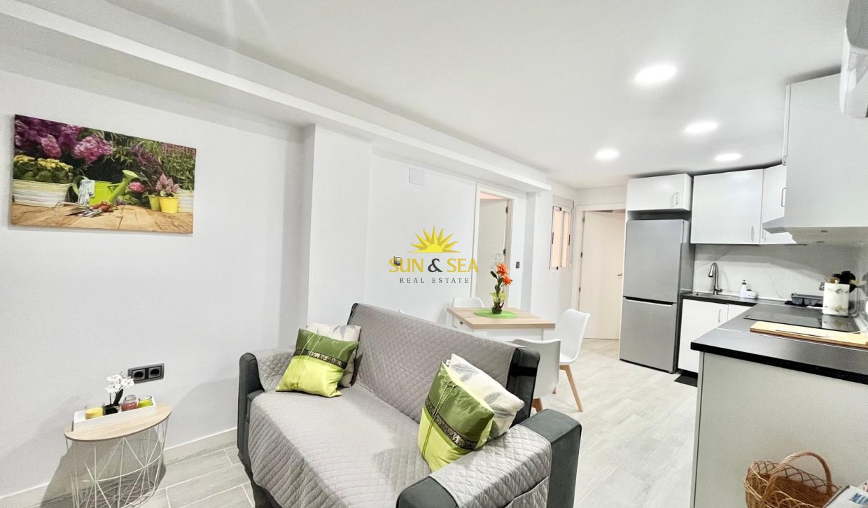 Long Term Rental - Apartment - Torrevieja - Centro