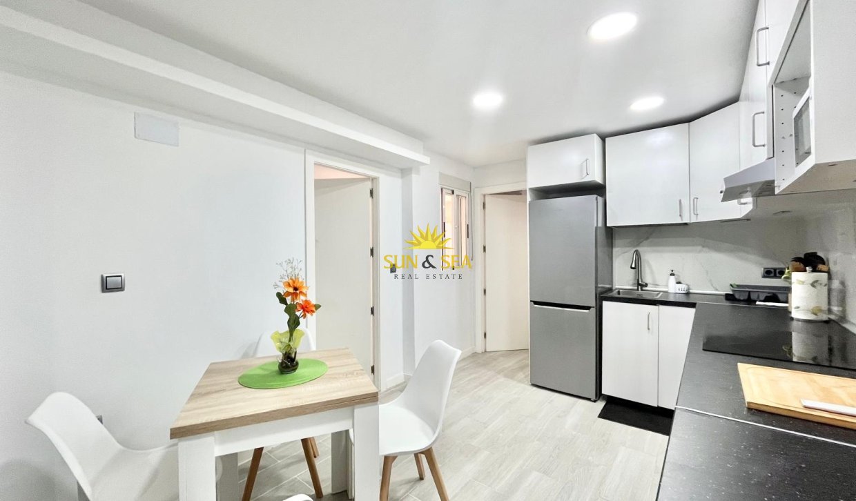 Long Term Rental - Apartment - Torrevieja - Centro