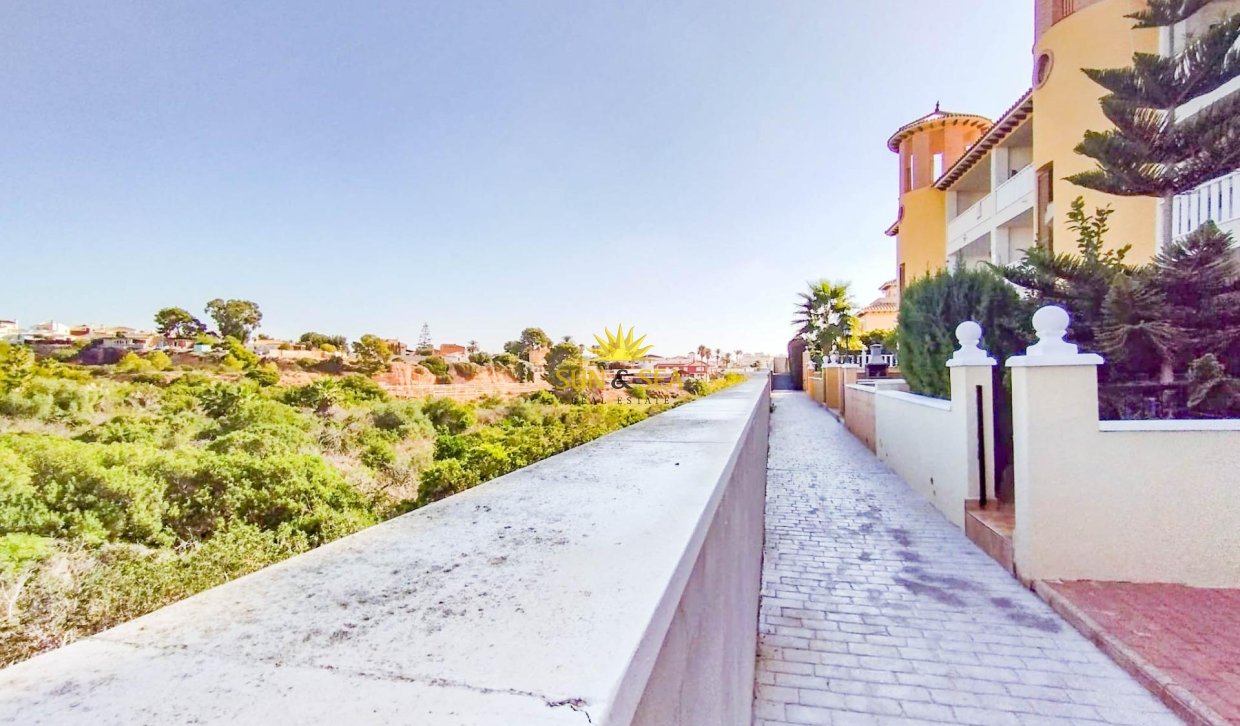 Resale - Townhouse - Orihuela Costa - Lomas de Cabo Roig-Los Dolses