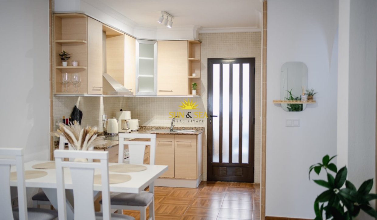 Location à long terme - Appartement - Torrevieja - Aguas Nuevas