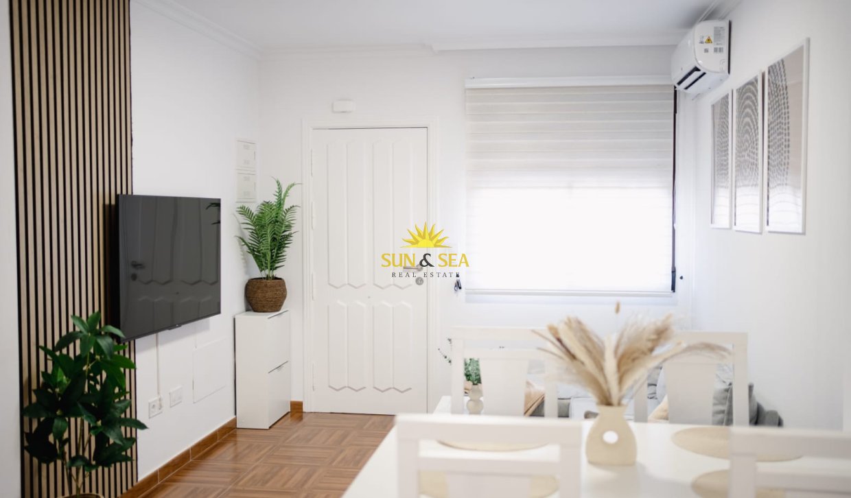 Location à long terme - Appartement - Torrevieja - Aguas Nuevas