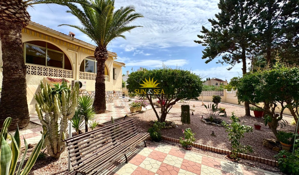 Alquiler a largo plazo - Chalet - Ciudad quesada - Rojales
