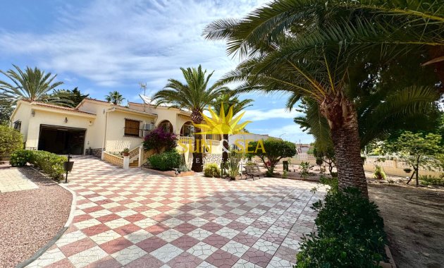 Alquiler a largo plazo - Chalet - Ciudad quesada - Rojales