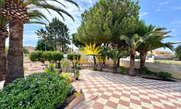 Alquiler a largo plazo - Chalet - Ciudad quesada - Rojales