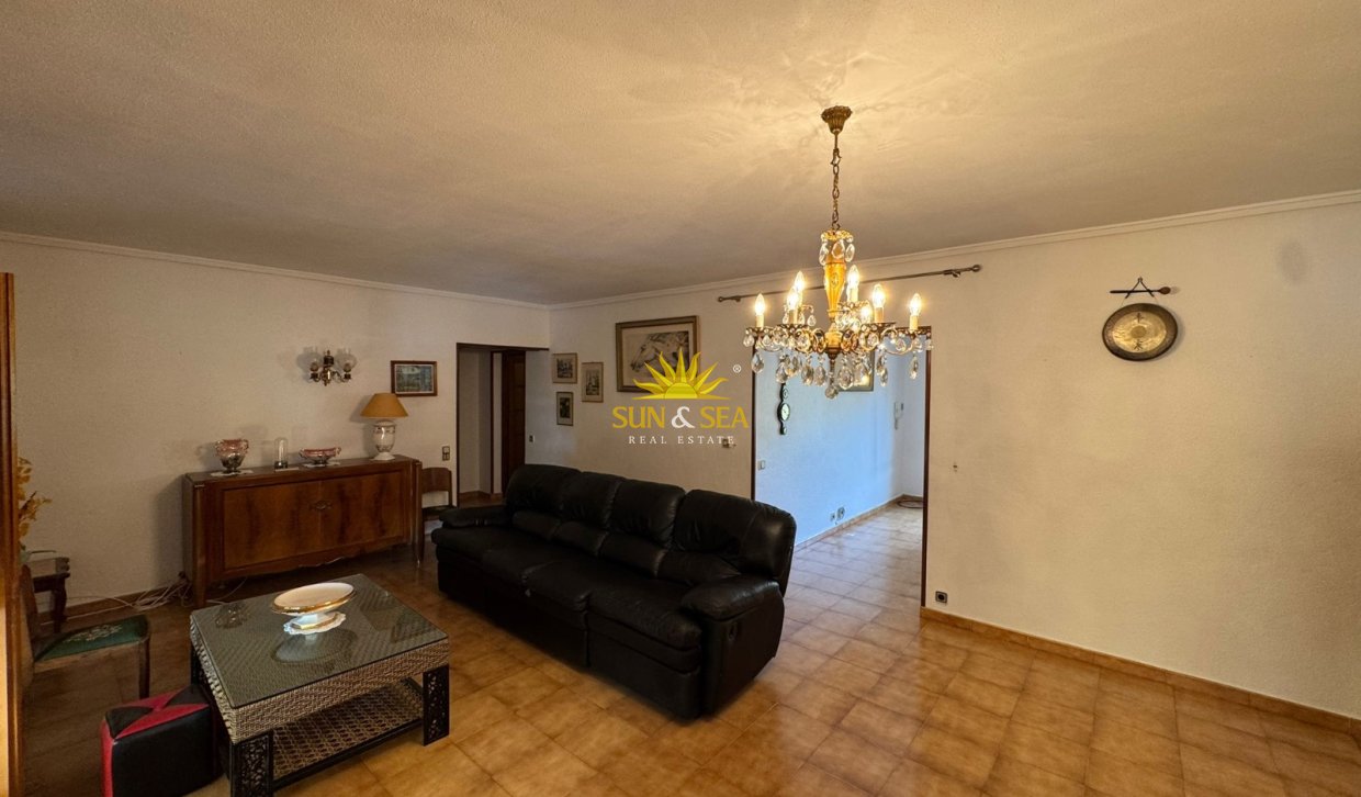 Alquiler a largo plazo - Chalet - Ciudad quesada - Rojales