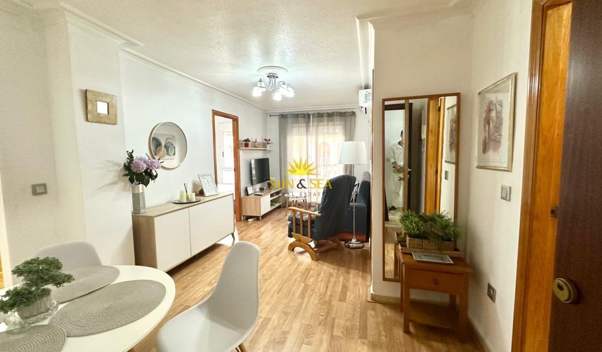 Location à long terme - Appartement - Torrevieja - Acequion