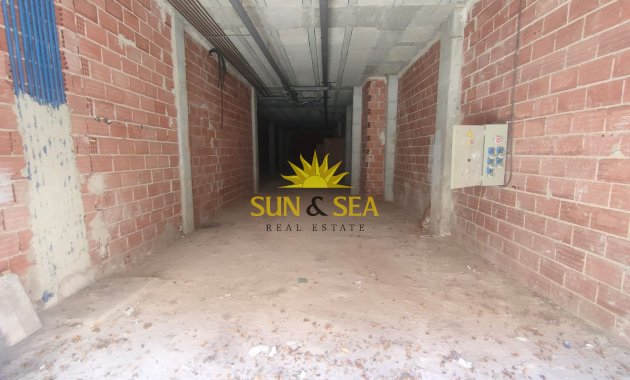 Long Term Rental - Commercial - Torrevieja - El acequión