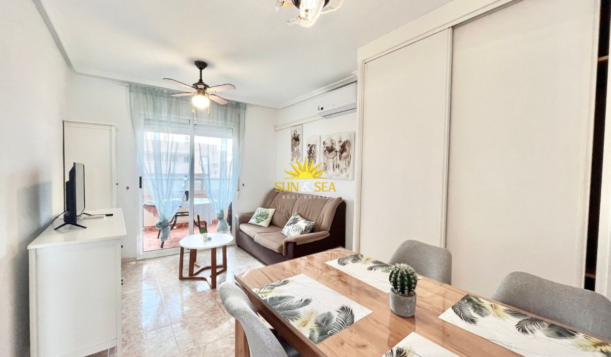 Langfristige Vermietung - Wohnung - Torrevieja - Centro