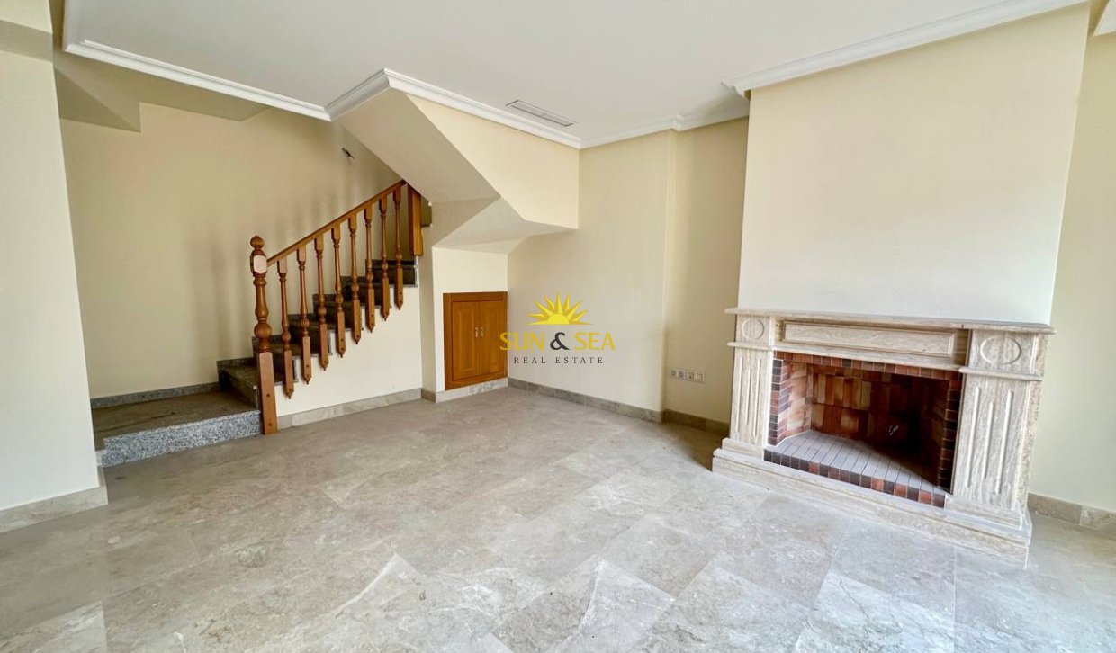 Long Term Rental - Penthouse - Torrevieja - Centro