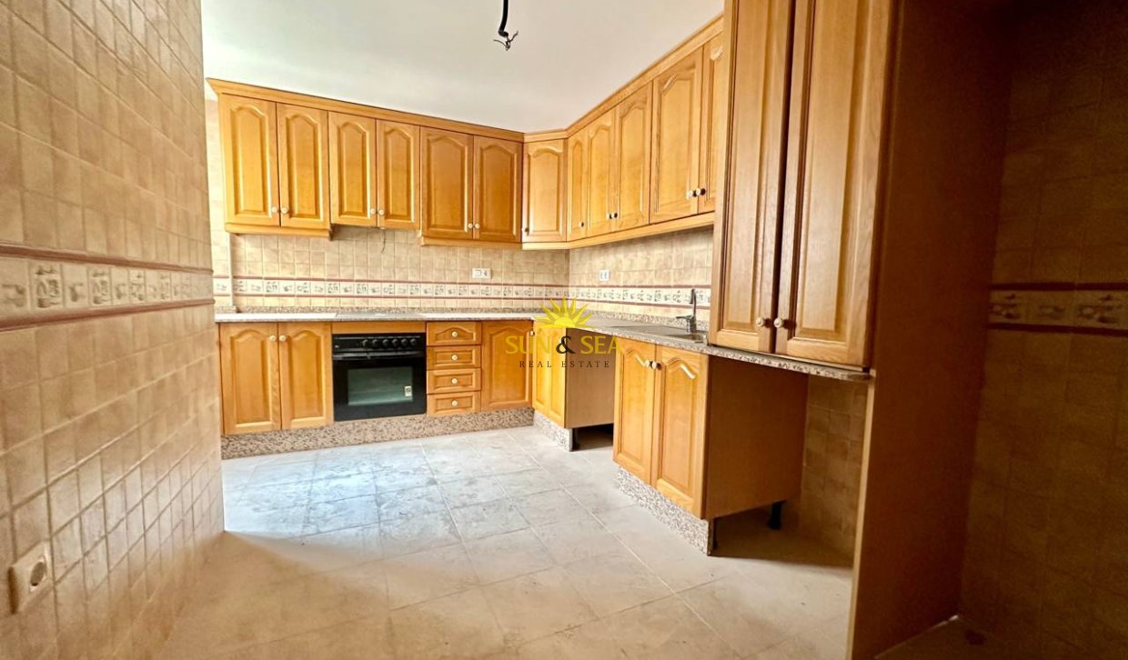 Long Term Rental - Penthouse - Torrevieja - Centro