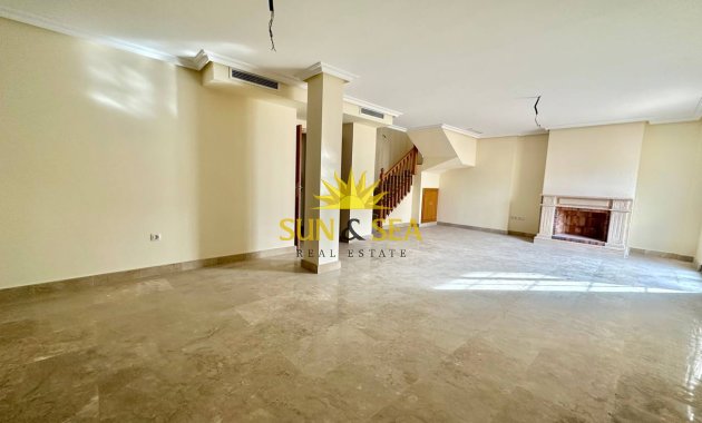 Long Term Rental - Penthouse - Torrevieja - Centro
