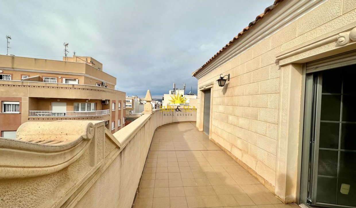 Long Term Rental - Penthouse - Torrevieja - Centro