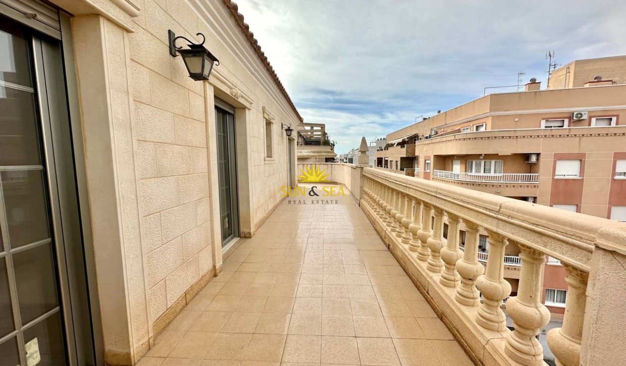Long Term Rental - Penthouse - Torrevieja - Centro