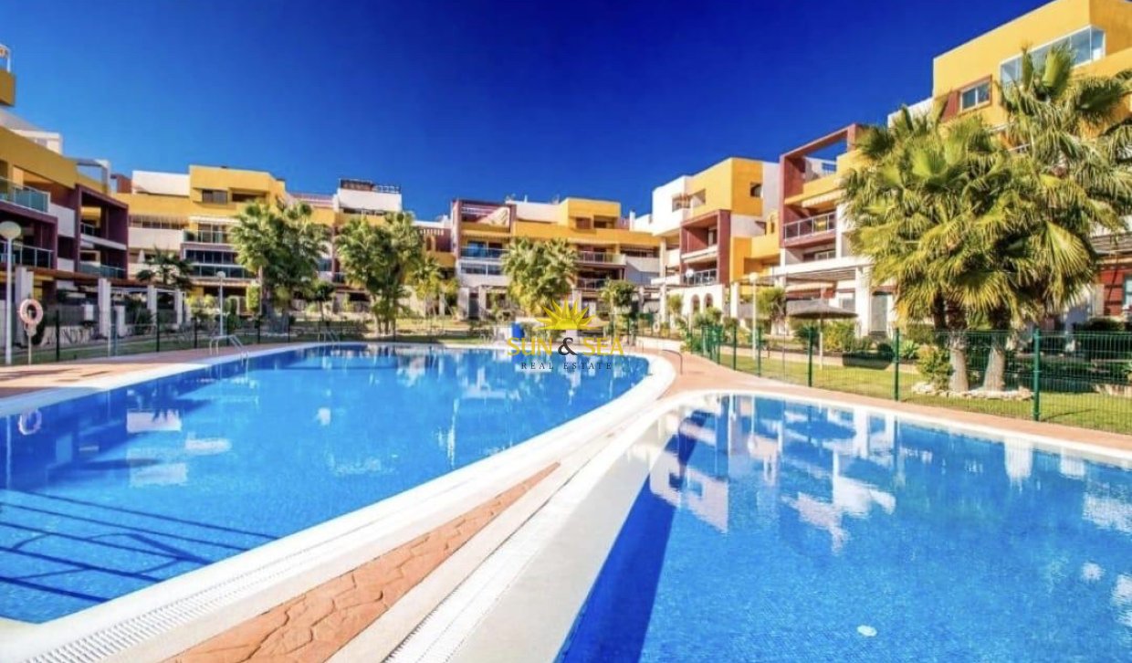 Alquiler a largo plazo - Apartamento - Orihuela Costa