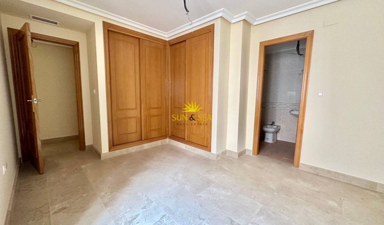 Long Term Rental - Penthouse - Torrevieja - Centro