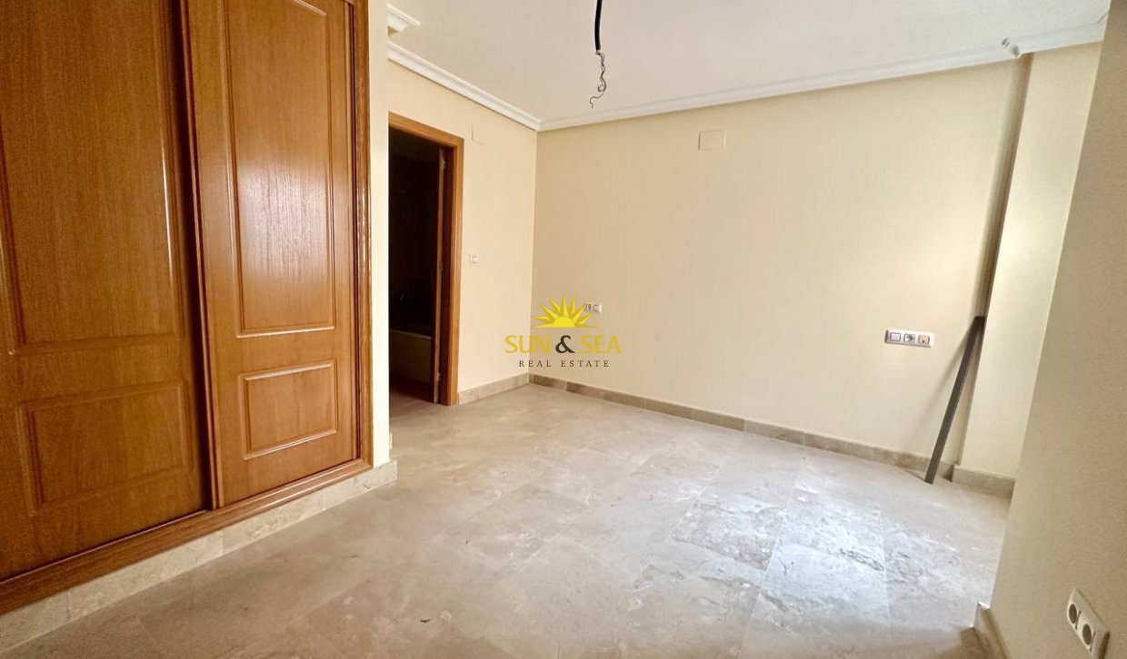 Long Term Rental - Penthouse - Torrevieja - Centro