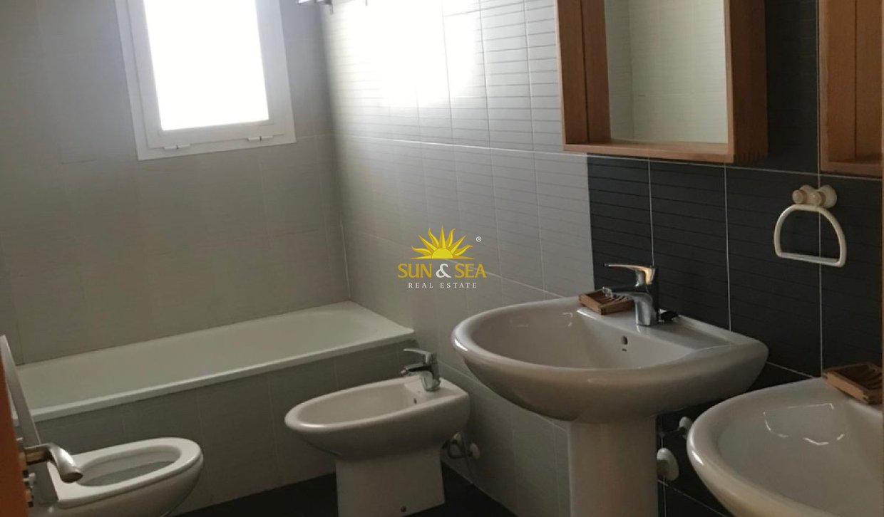 Langfristige Vermietung - Wohnung - 