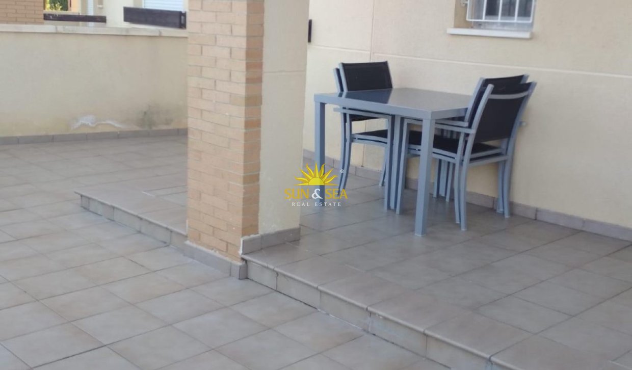 Langfristige Vermietung - Wohnung - 