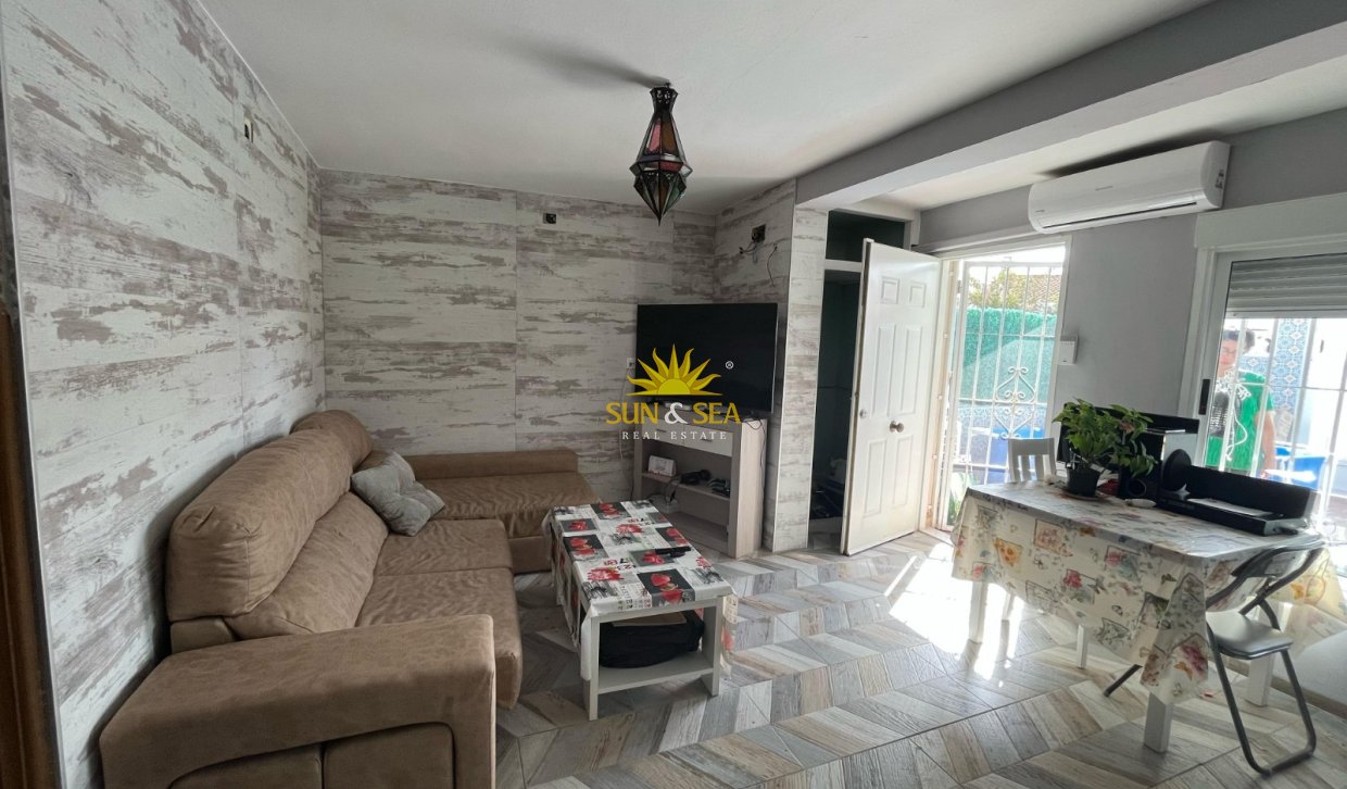 Herverkoop - Villa - Torrevieja - torrevieja