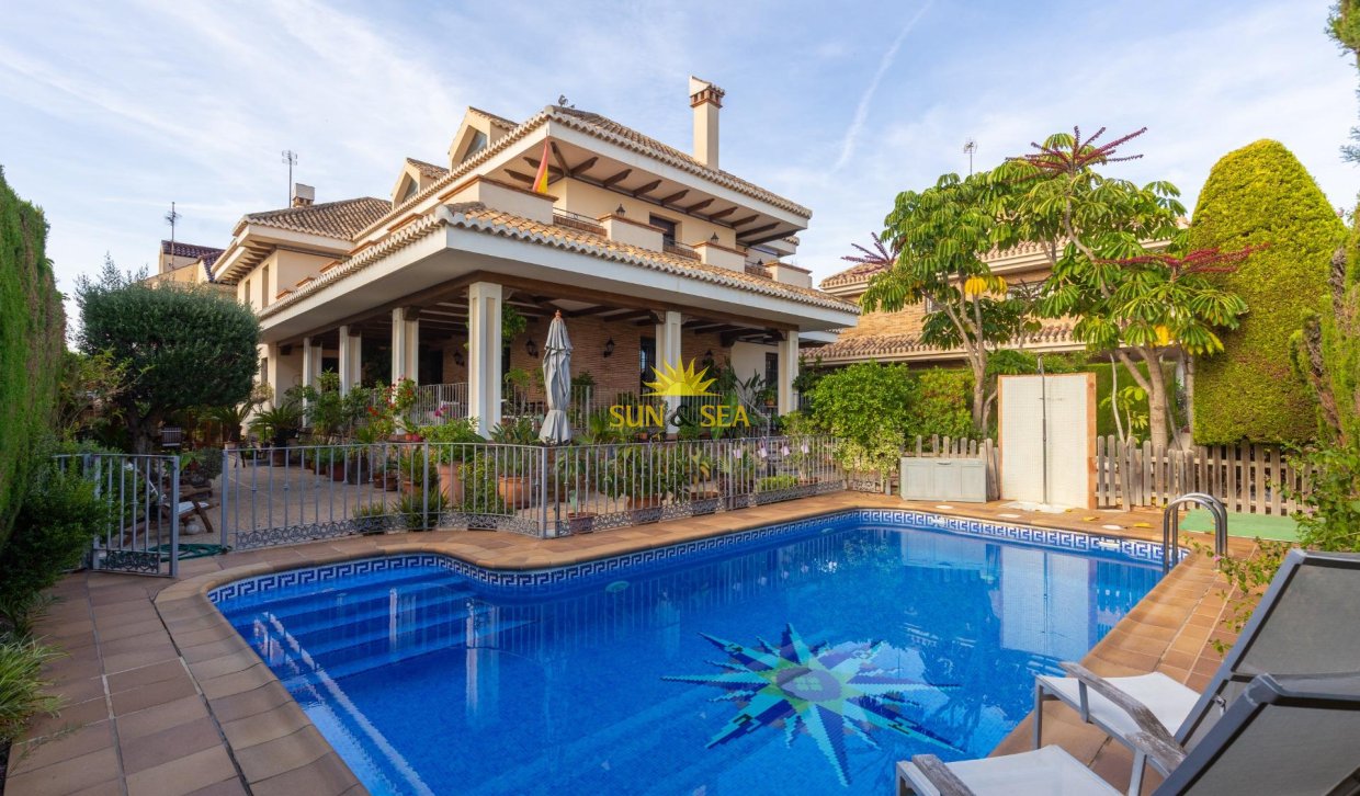 Resale - Villa - Torrevieja - La veleta