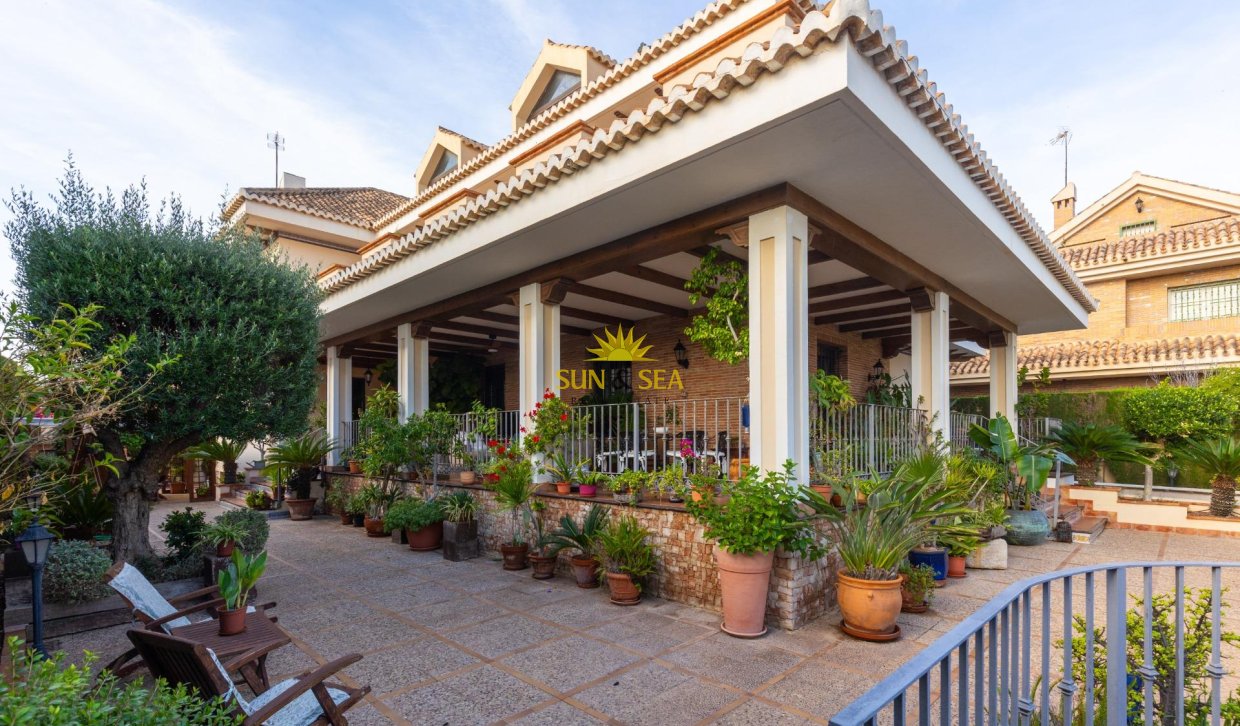 Resale - Villa - Torrevieja - La veleta