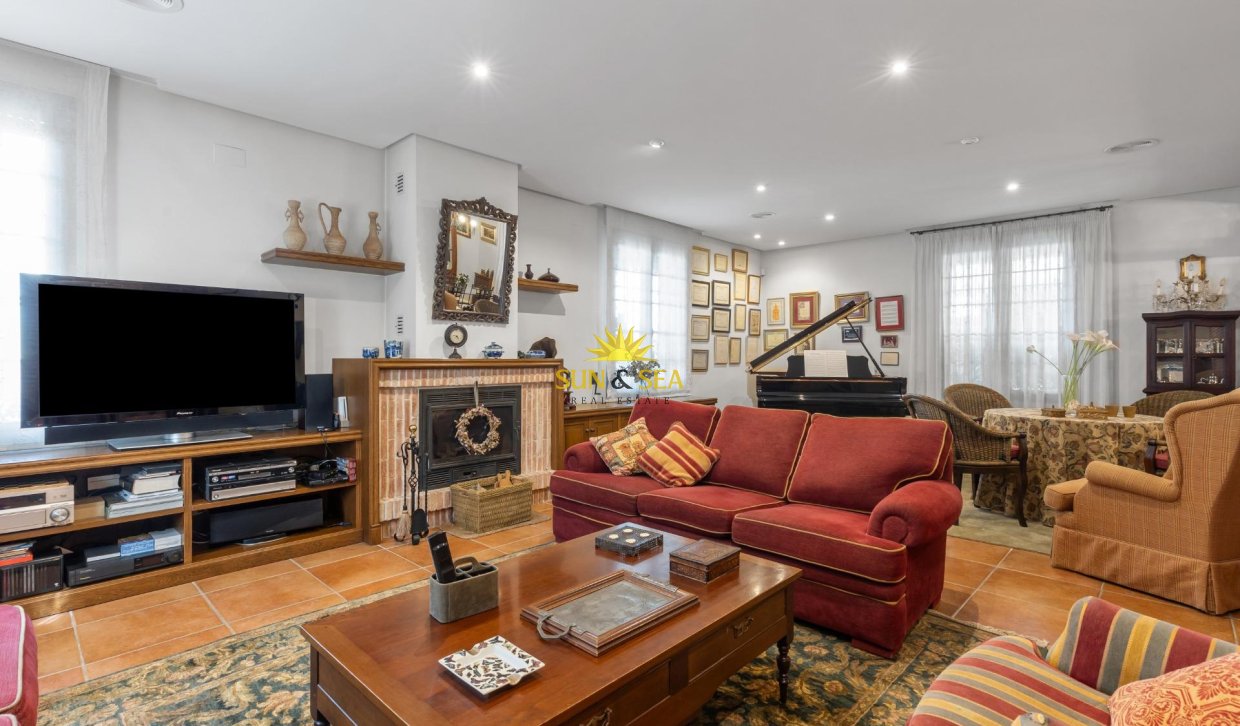 Resale - Villa - Torrevieja - La veleta
