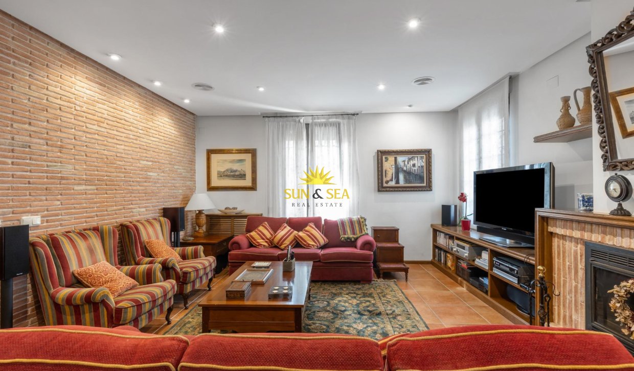 Resale - Villa - Torrevieja - La veleta
