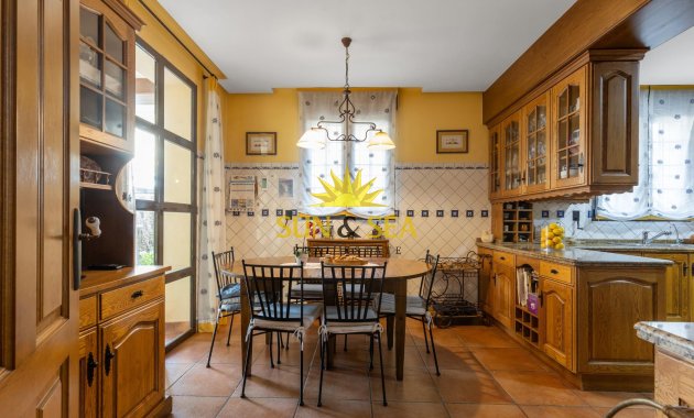 Resale - Villa - Torrevieja - La veleta