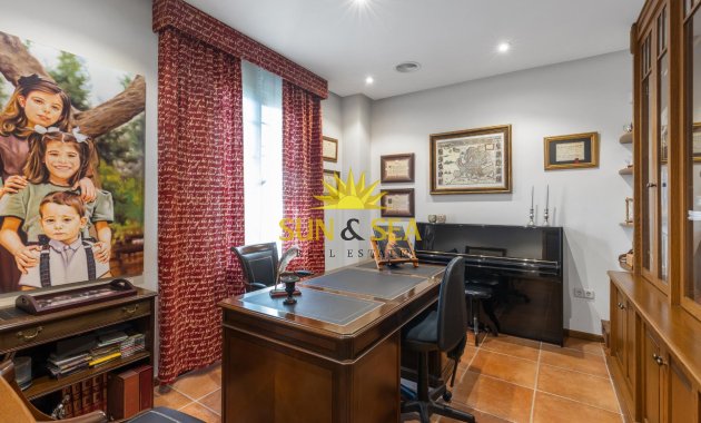 Resale - Villa - Torrevieja - La veleta
