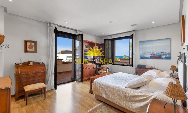 Resale - Villa - Torrevieja - La veleta