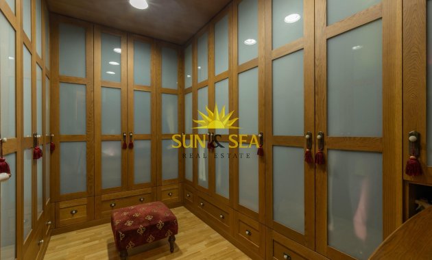 Resale - Villa - Torrevieja - La veleta