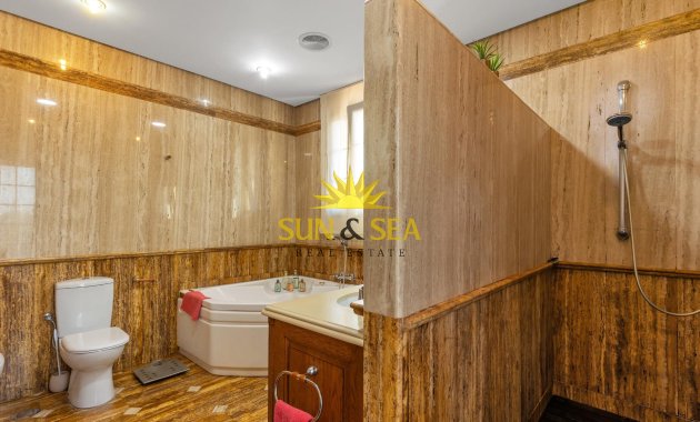Resale - Villa - Torrevieja - La veleta