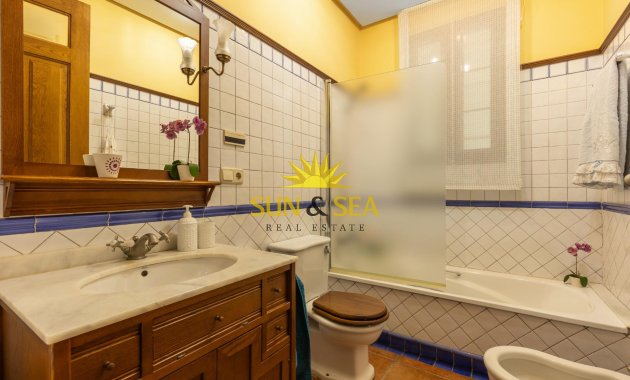 Resale - Villa - Torrevieja - La veleta