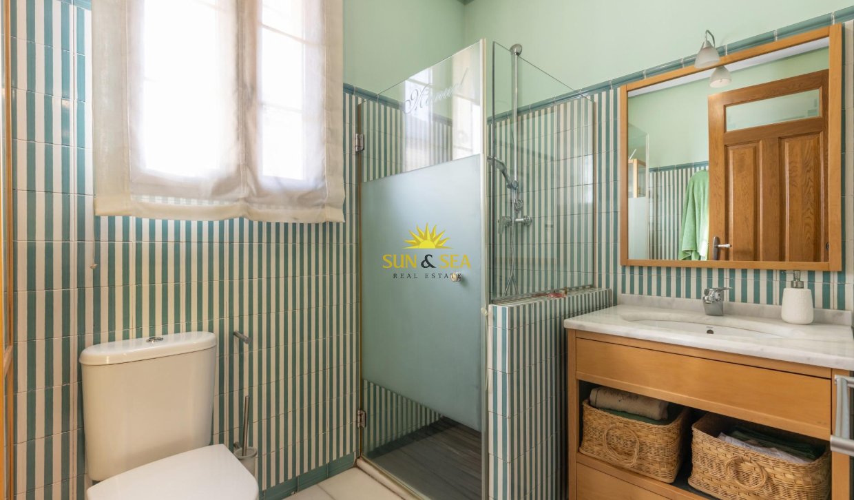 Resale - Villa - Torrevieja - La veleta