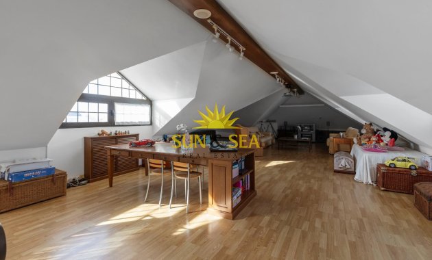 Resale - Villa - Torrevieja - La veleta