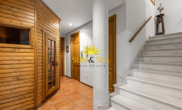 Resale - Villa - Torrevieja - La veleta