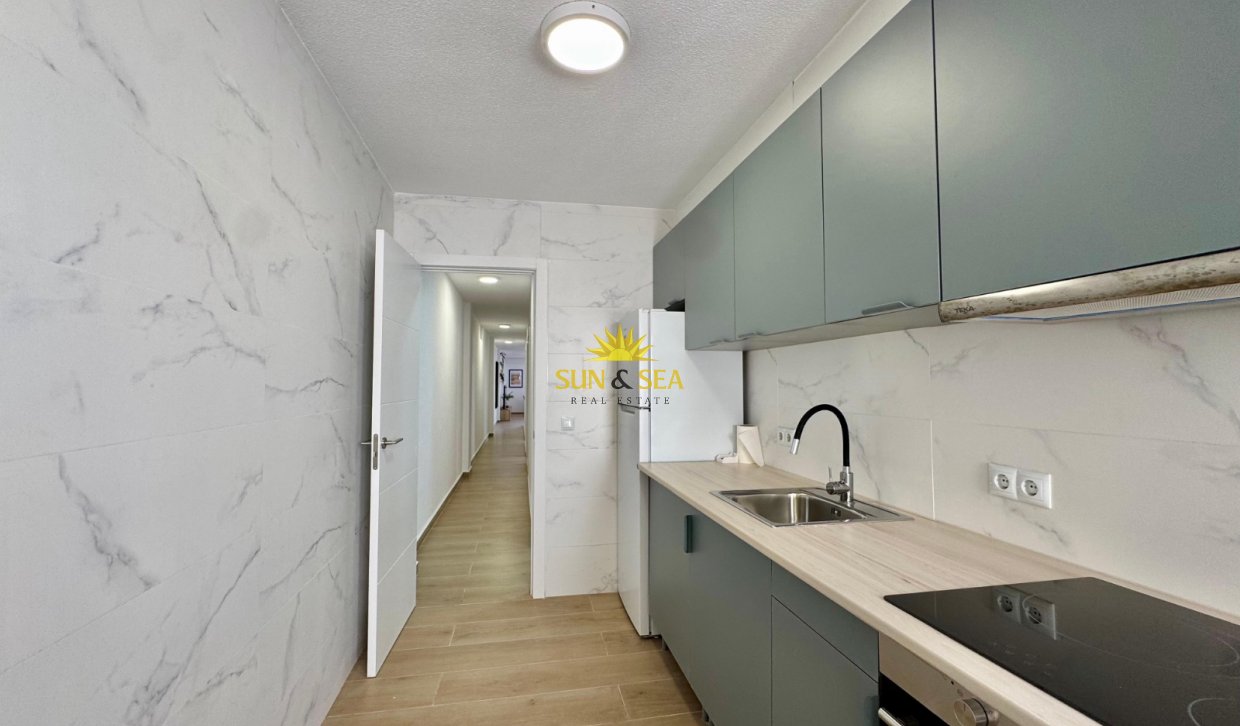 Long Term Rental - Apartment - Torrevieja - Playa de los Locos