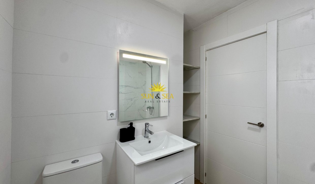 Long Term Rental - Apartment - Torrevieja - Playa de los Locos