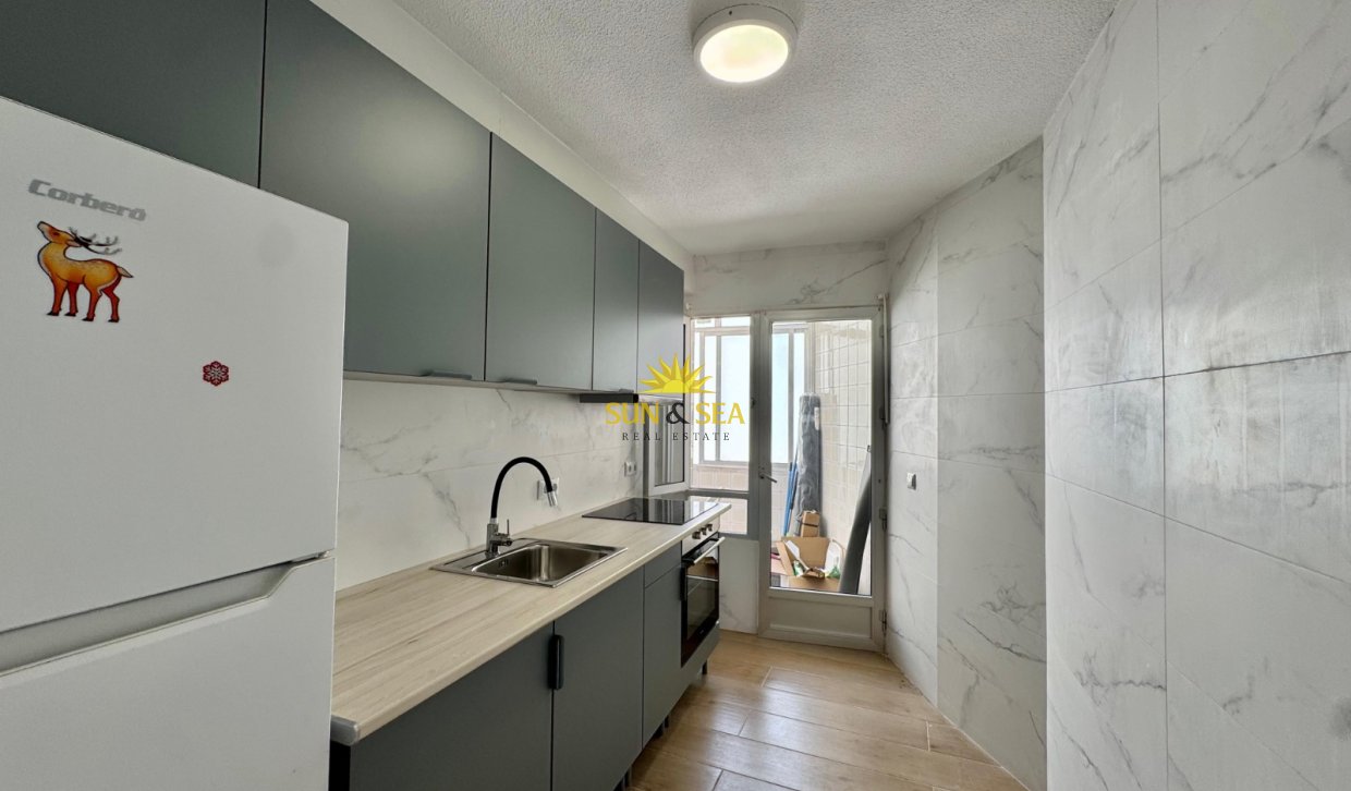 Long Term Rental - Apartment - Torrevieja - Playa de los Locos