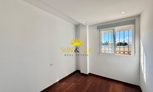 Resale - Ground Floor - Orihuela Costa - Punta Prima