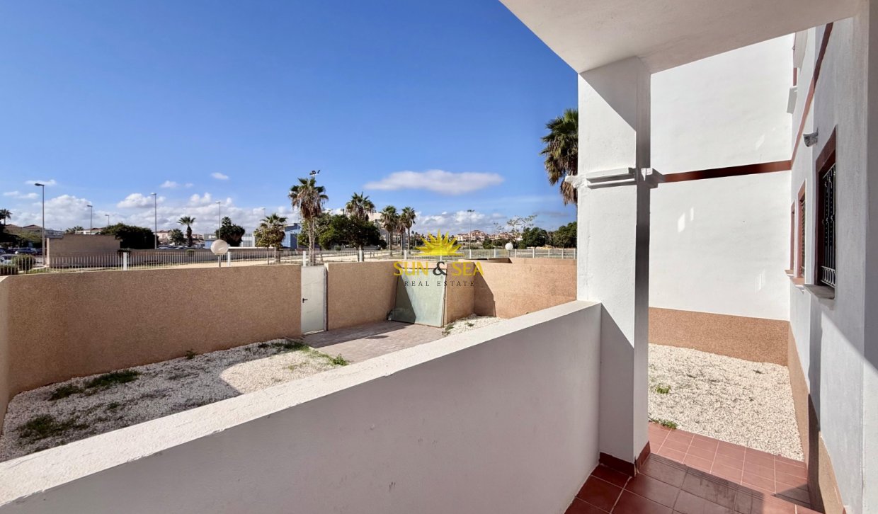Resale - Ground Floor - Orihuela Costa - Punta Prima