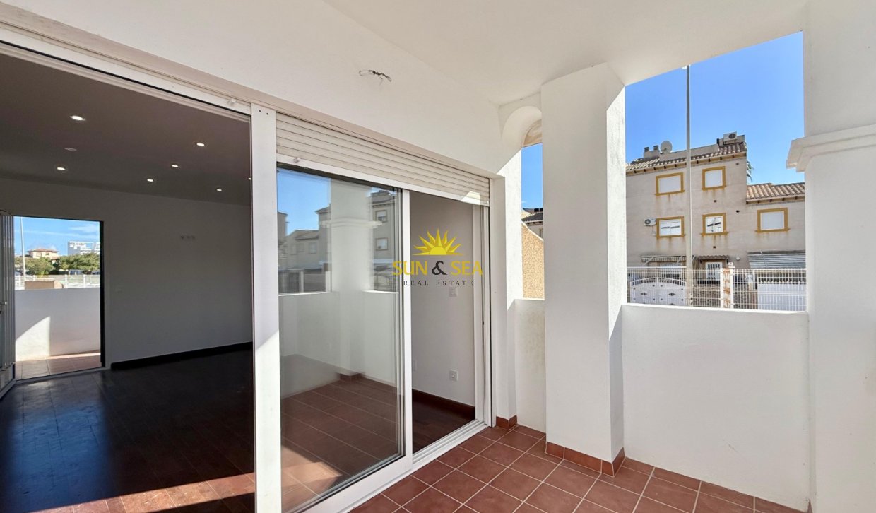 Resale - Ground Floor - Orihuela Costa - Punta Prima