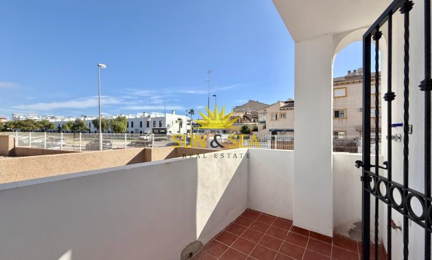Resale - Ground Floor - Orihuela Costa - Punta Prima