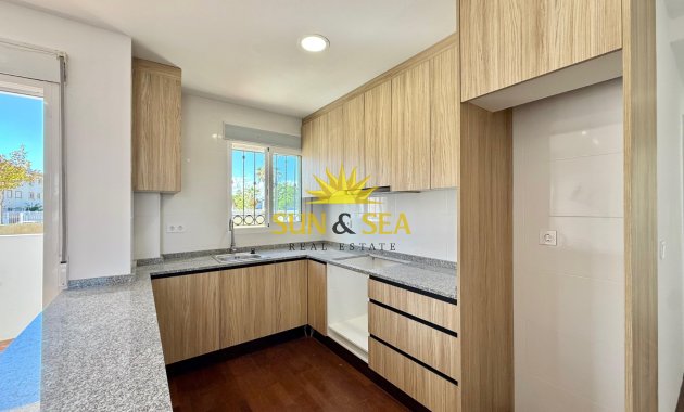 Resale - Ground Floor - Orihuela Costa - Punta Prima